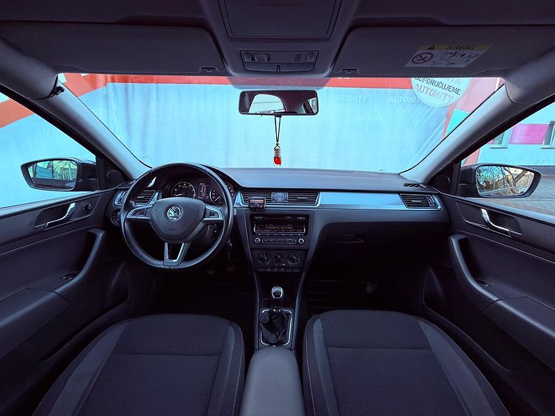 Škoda Rapid 1.2 TSi Ambition Fresh, ČR - fotka 15 z 23