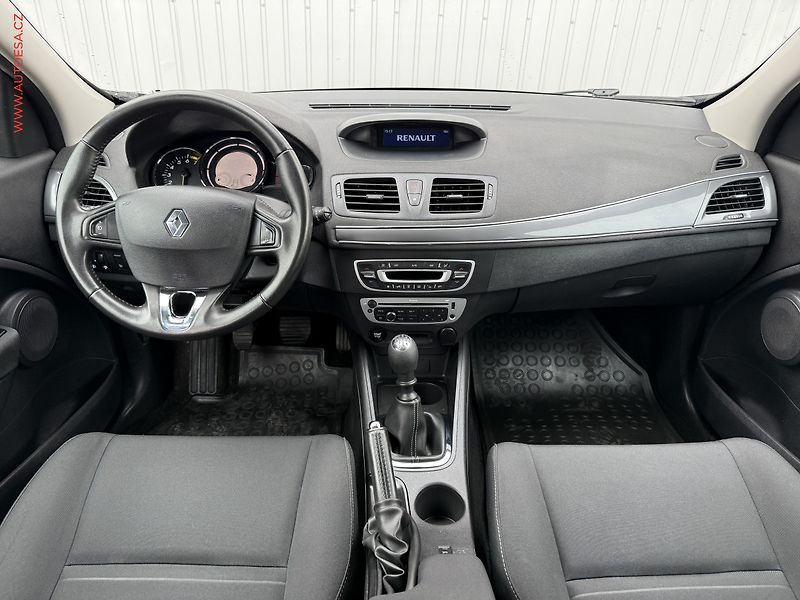 Renault Mégane (2016) 1.2 TCe, 1.maj,ČR, AC, park - fotka 8 z 16