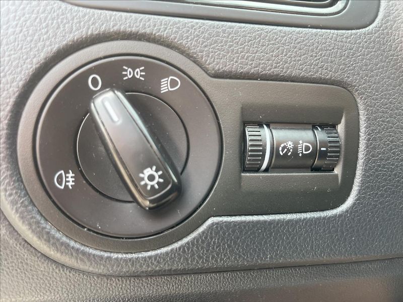 Volkswagen Polo 1.2 HTP KLIMA STK 8/2028 - fotka 22 z 30