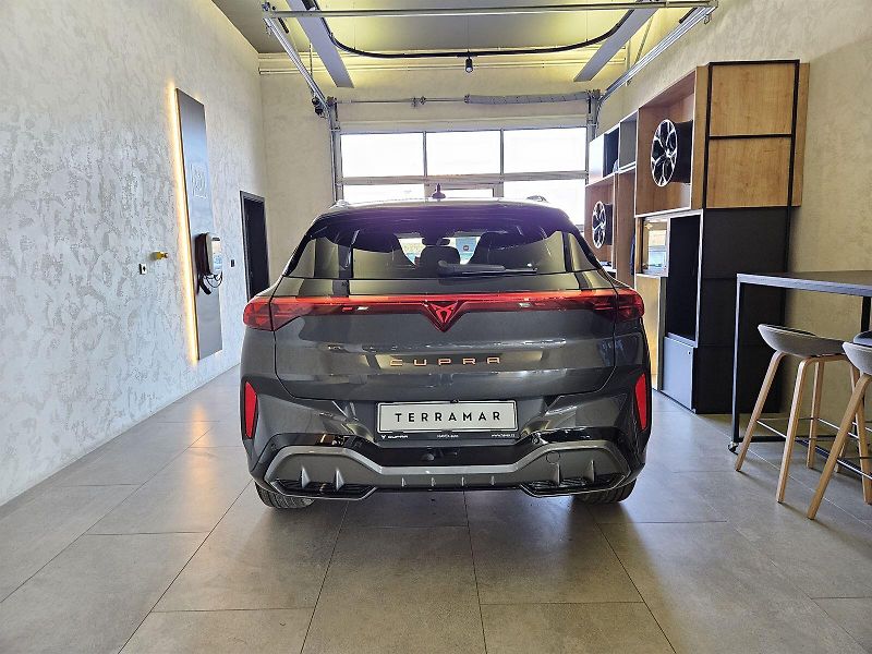 Cupra Terramar (2026) 2.0 TSI 204k DSG 4WD - fotka 8 z 15