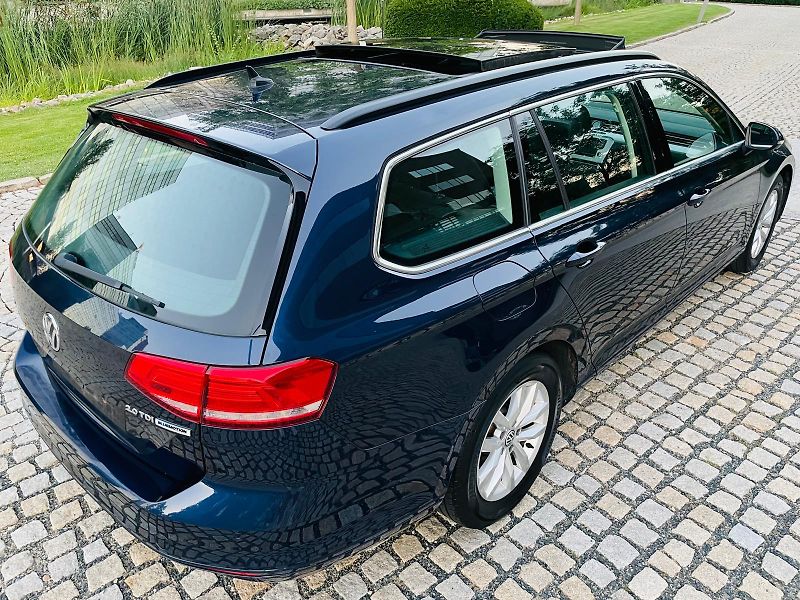 Volkswagen Passat 2.0TDI AUTOMAT KAMERY SERVISKA - fotka 11 z 49