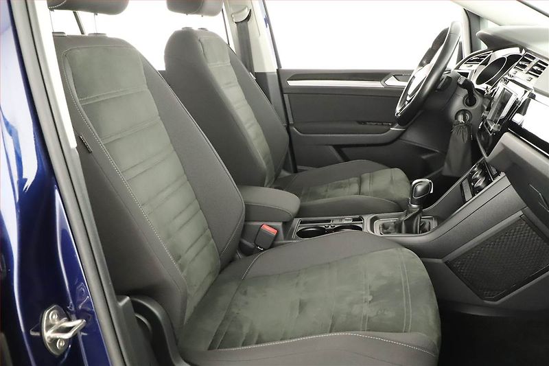 Volkswagen Touran (2016) 1.6 TDI, Automat, Serv.kniha - fotka 7 z 17