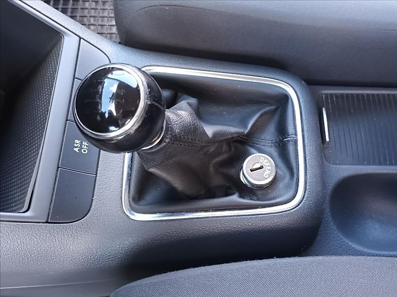 Volkswagen Golf Plus 1,4 TSI,90KW,DIGIKLKIMA,TEMPOM - fotka 32 z 33