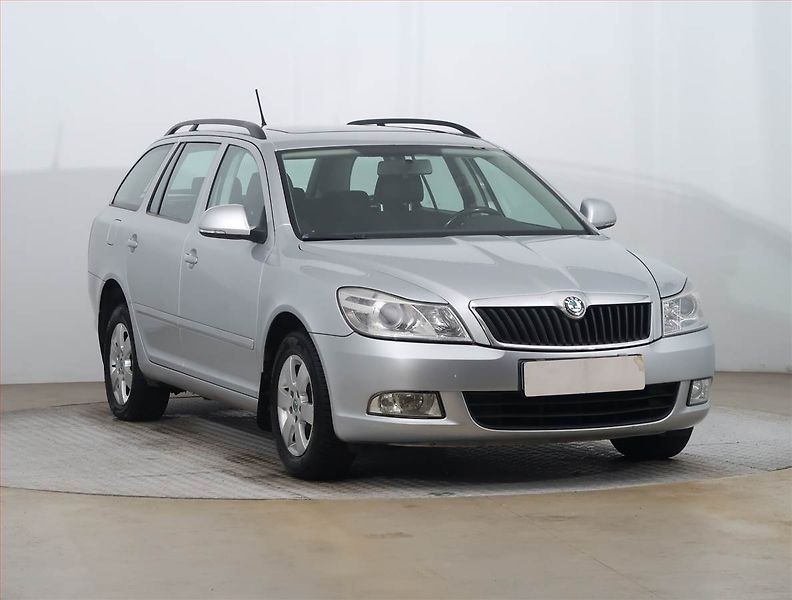 Škoda Octavia (2012) Ambition 1.6 TDI, po STK - fotografie inzerátu