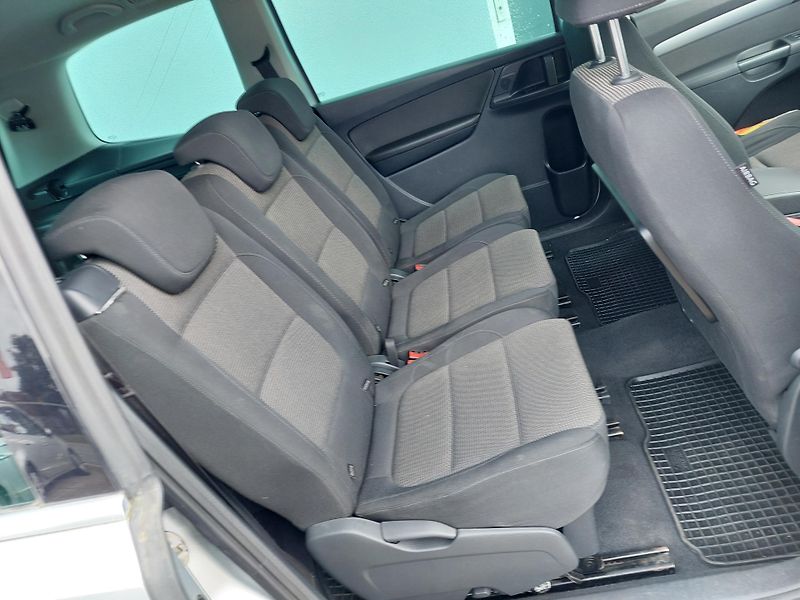 Volkswagen Sharan (2012) 2.0TDi 103kW 7míst - fotka 26 z 37