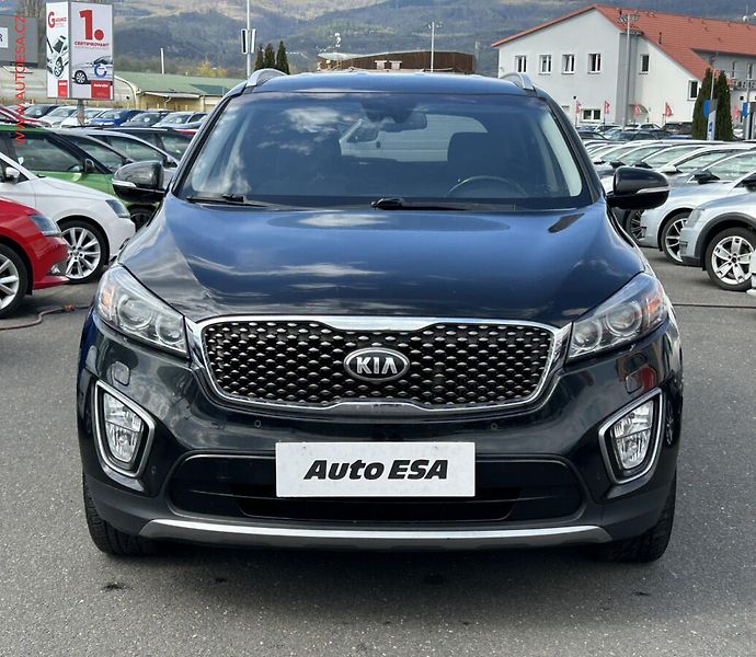 Kia Sorento (2015) 2.2CRDI 4x4, AT, STK1/28 - fotka 2 z 15