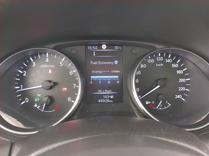 Nissan Qashqai (2017) N-Connecta 1.2 DIG-T, Navi - fotka 11 z 21
