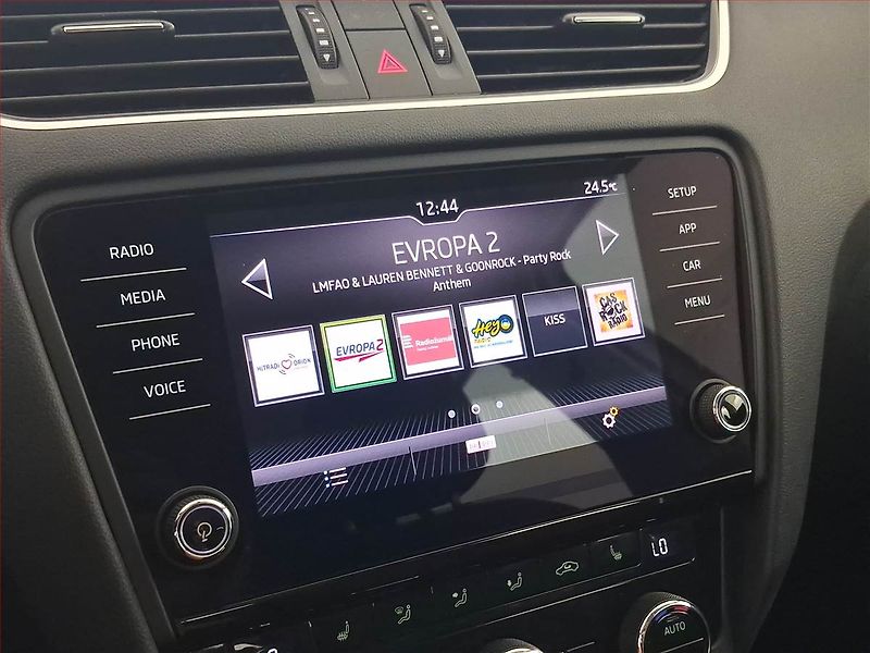 Škoda Octavia (2019) Style 2.0 TSI, 4X4, Automat - fotka 13 z 24