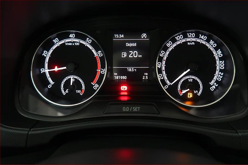 Škoda Fabia (2019) 1.0 TSI, Tempomat - fotka 11 z 15