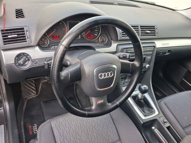 Audi A4 (2008) 2.0 TDi Quattro, Klima - fotka 12 z 15
