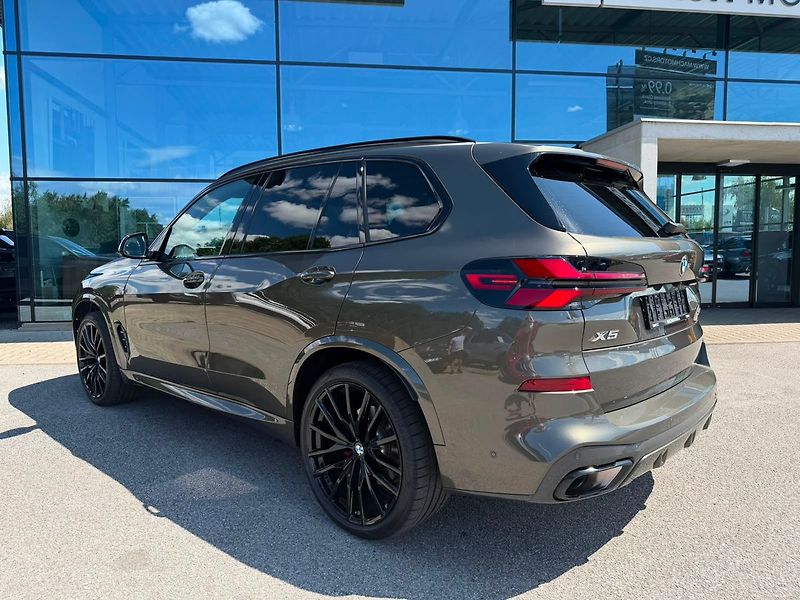 BMW X5 xDrive 30d Masáže El. tažné TO - fotka 3 z 21