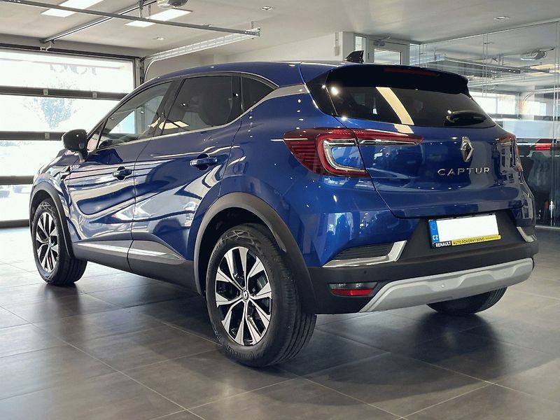 Renault Captur (2023) TECHNO 1,3TCe 140k - fotka 3 z 24