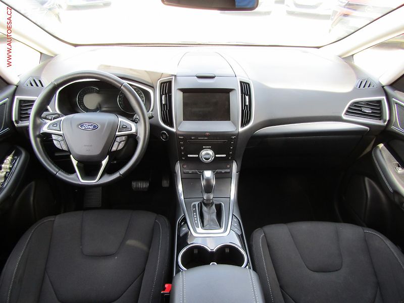 Ford S-MAX (2017) 2.0 TDCi, servis.kniha, AT - fotka 8 z 19