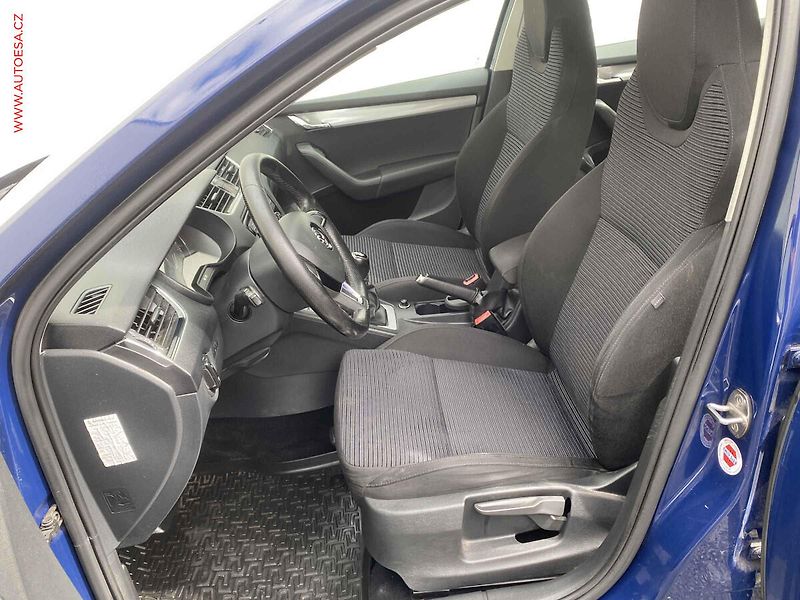 Škoda Octavia (2016) 1.6 TDi, ČR, Ambition, +kola - fotka 9 z 17