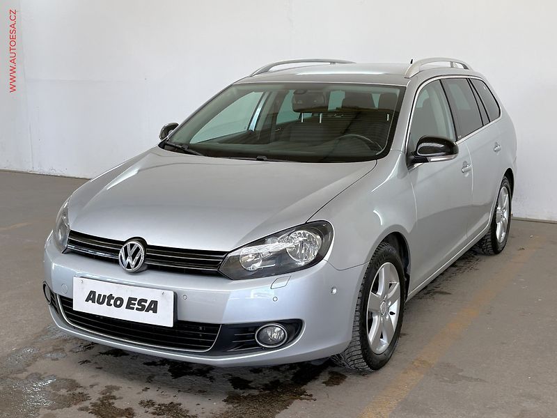 Volkswagen Golf (2011) 1.6 TDi, Style - fotka 3 z 14