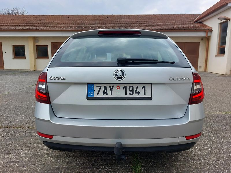 Škoda Octavia 2,0 TDi 110kw STYLE Manuál - fotka 8 z 19