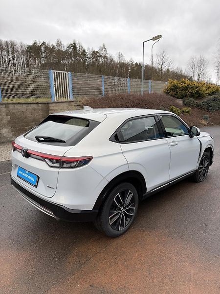 Honda HR-V 1,5 eHEV automat  - fotka 4 z 15