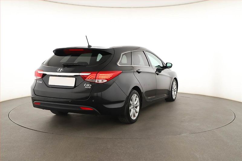 Hyundai i40 (2013) 1.7 CRDi, Serv.kniha, Navi - fotka 5 z 17