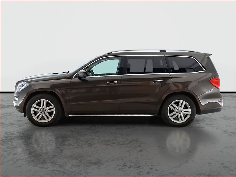 Mercedes-Benz GL (2014) 500 - fotka 3 z 27