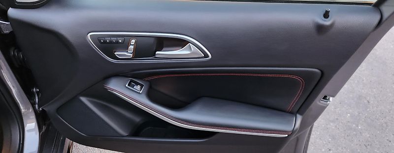 Mercedes-Benz Třídy A (2015) 45*AMG*4M*NIGHT*KŘIDLO*440PS - fotka 22 z 50