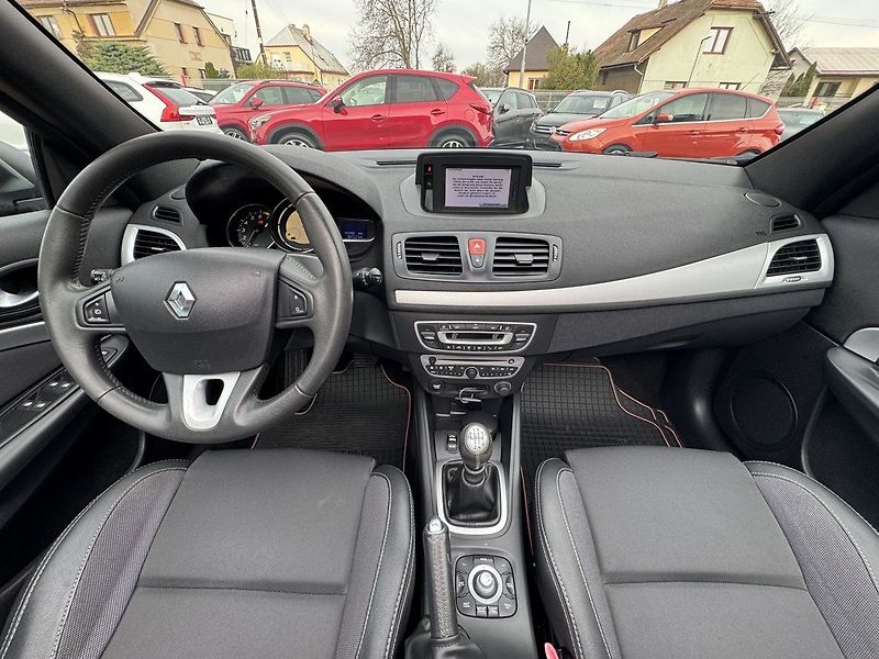 Renault Mégane (2011) 1.4TCe Navi Digi Klima - fotka 8 z 45