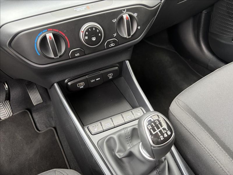 Hyundai i20 1,0 T-GDI  Go Plus - fotka 17 z 23