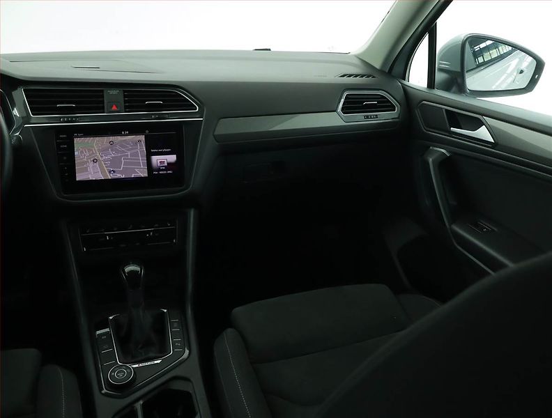 Volkswagen Tiguan Allspace (2023) Life 2.0 TDI - fotka 8 z 17