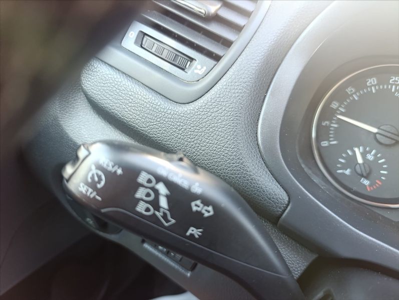 Škoda Roomster 1,6 TDi Aut.klima,Alu,Tempomat - fotka 29 z 36