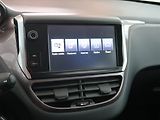 Peugeot 2008 (2014) Active 1.2 VTi, ČR,1.maj - náhled 15