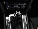 Volkswagen Passat (2015) Highline 2.0 TDI, Navi - náhled 15