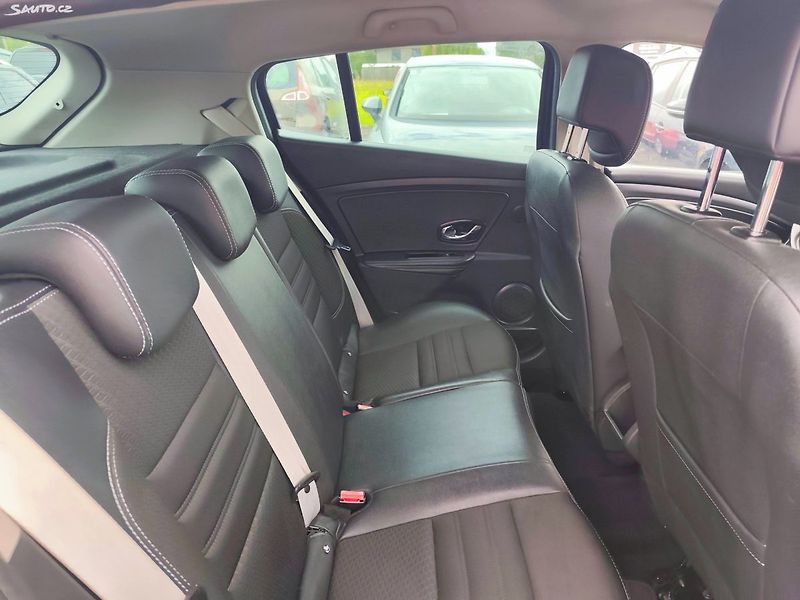 Renault Mégane (2015) - fotka 15 z 27