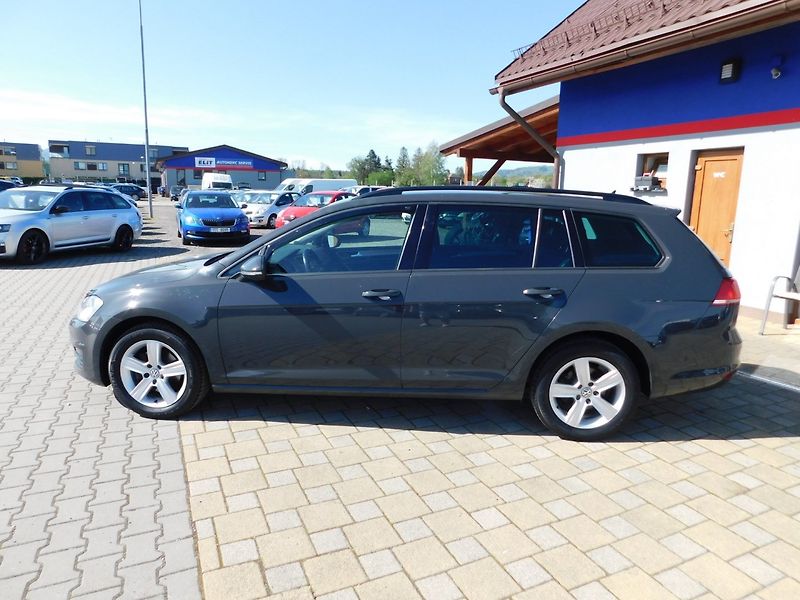 Volkswagen Golf (2015) VII KOMBI 2.0 TDI - fotka 5 z 45