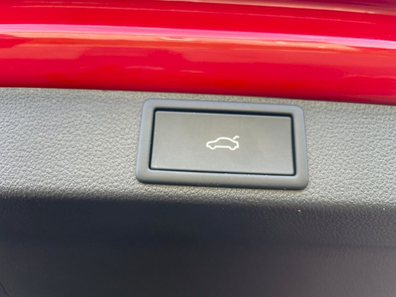 Škoda Octavia (2025) COMBI SPORTLINE 1,5 TSI M-HEV - fotka 16 z 50