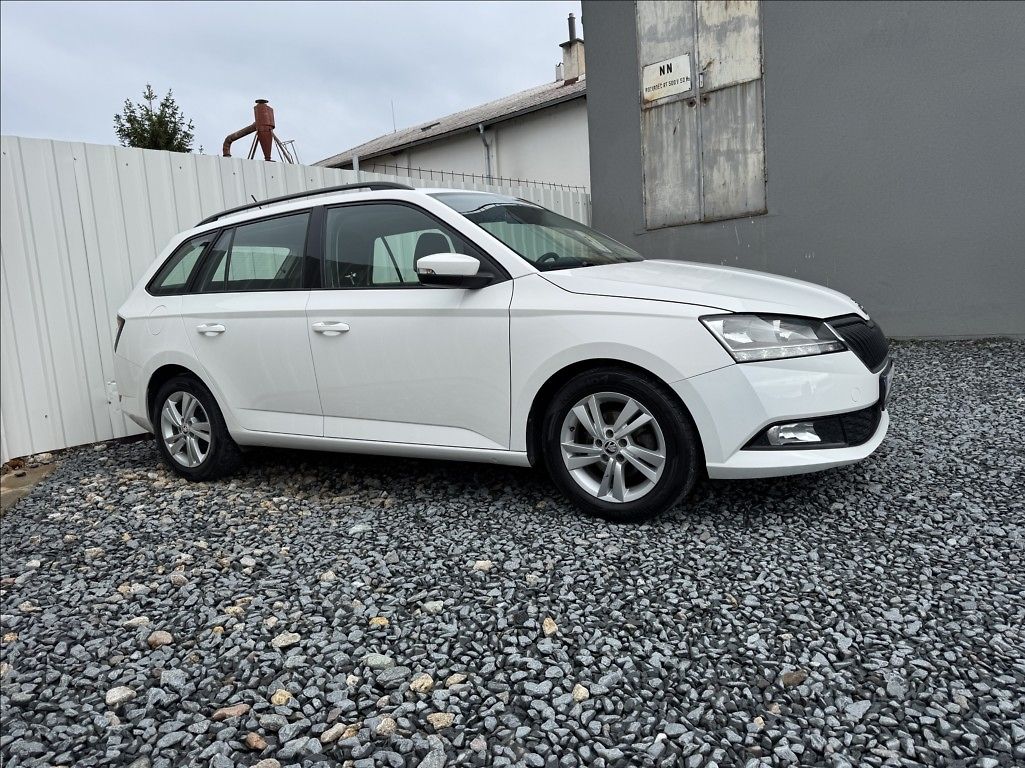 Škoda Fabia 1,0 TSI DPH tažné 1.maj. ČR