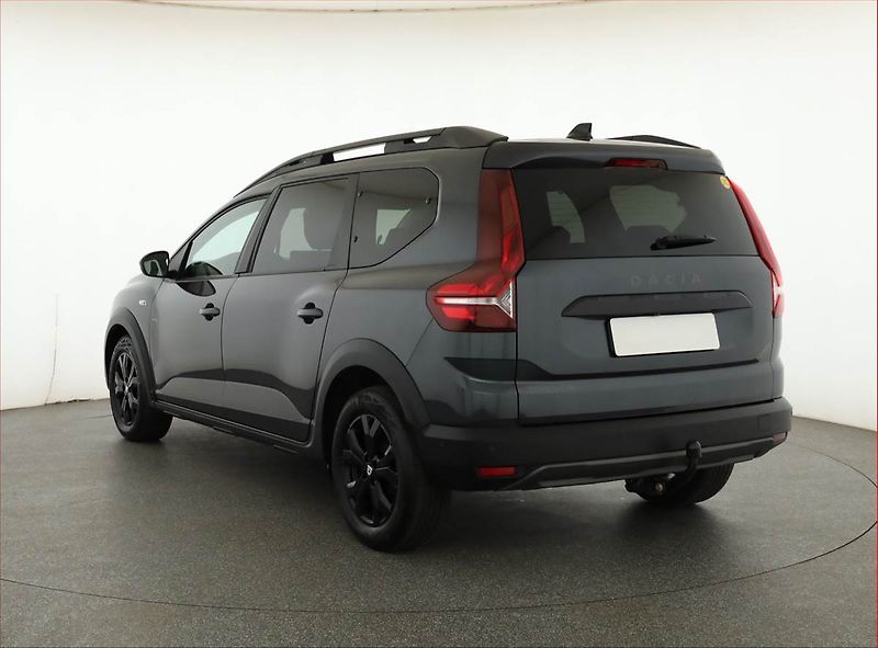 Dacia Jogger (2022) Extreme 1.0 TCe, LPG, 7 míst - fotka 4 z 20