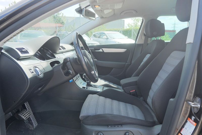 Volkswagen Passat - fotka 5 z 6