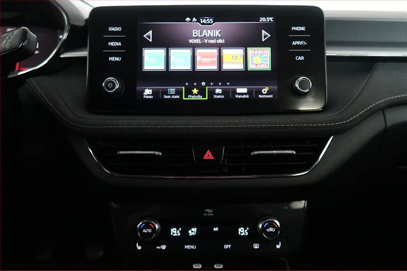 Škoda Fabia (2022) Style 1.0 TSI, Serv.kniha - fotka 12 z 19