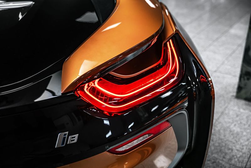 BMW i8 ROADSTER LASER/H&K/HUD/KARBON - fotka 11 z 25