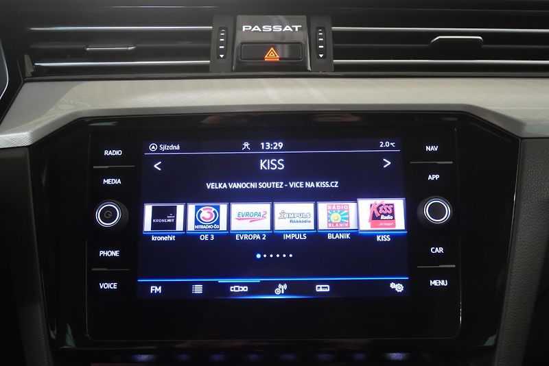 Volkswagen Passat - fotka 20 z 28
