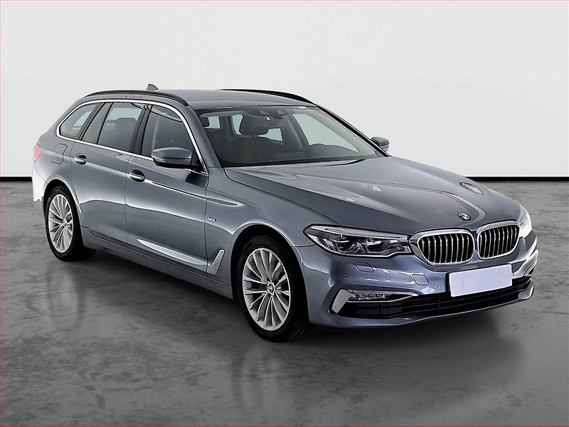 BMW Řada 5 (2017) Luxury Line 520d xDrive, 4X4 - fotografie inzerátu
