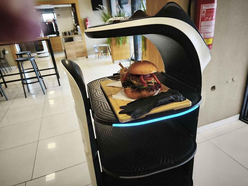 V Bistru Bonfood vládnou kočičí roboti.