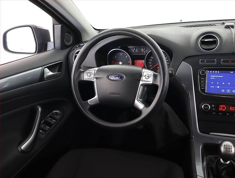 Ford Mondeo (2012) Trend 2.0 TDCi, Serv.kniha - fotka 7 z 19