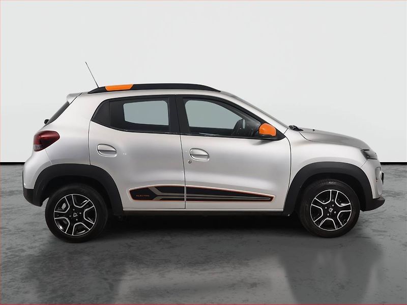 Dacia Spring (2022) Electric 45 (27 kWh), SoH 91% - fotka 6 z 16