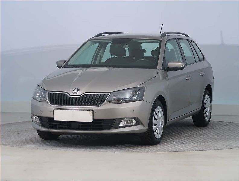Škoda Fabia (2018) Style 1.0 TSI, Navi, Tempomat - fotka 2 z 20