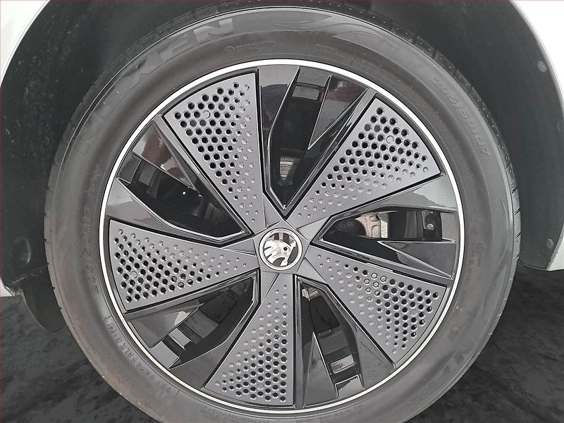 Škoda Scala (2024) Monte Carlo 1.0 TSI - fotka 15 z 20