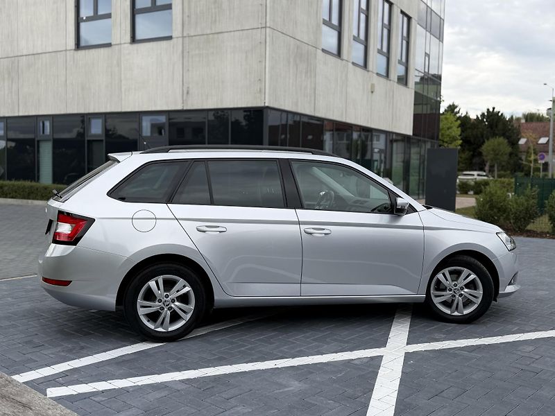 Škoda Fabia (2022) 1.0 Tsi 70 kw - fotka 5 z 22