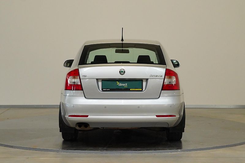 Škoda Octavia - fotka 6 z 25