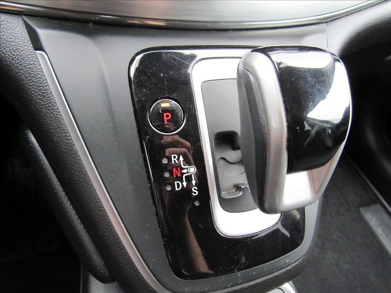 Honda CR-V 1,6 DTEC 4WD Automat Elegance - fotka 20 z 32