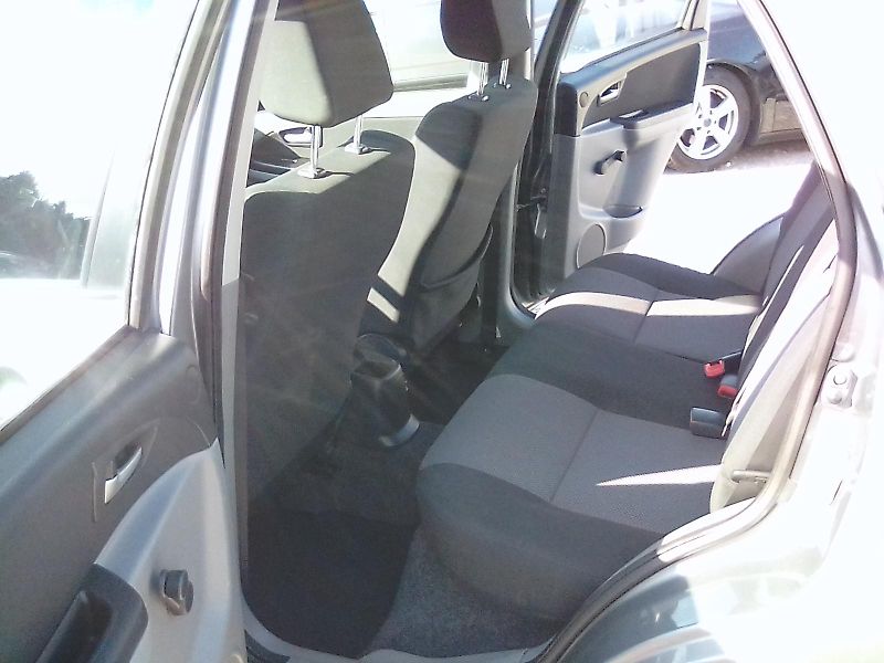 Suzuki SX4 (2008) 1.5i , kola navíc - fotka 26 z 33