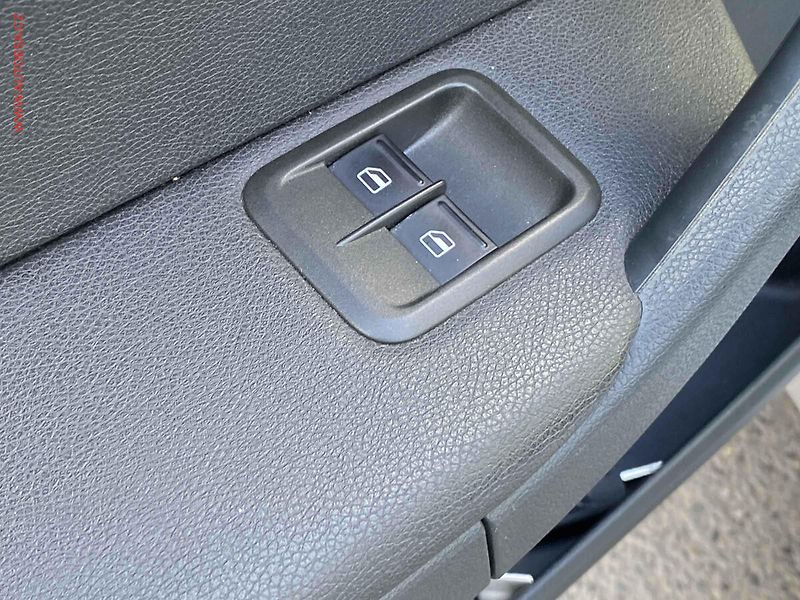 Škoda Yeti (2014) 1.2 TSi, Ambition, DSG, TZ - fotka 11 z 17